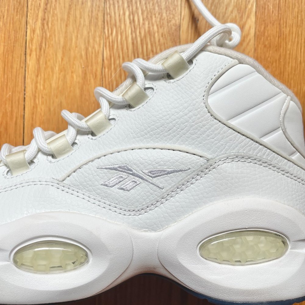 Reebok Question White Clear Blue Sole, Basketball shoes, Women's U.S. Size 5.5 - Picture 3 of 7